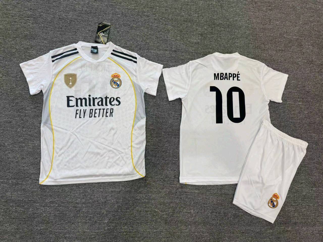 طقم ولادي رياضي شورت خامه ستن 💯 
  قياس   M   L   XL 
يلبس   5 / 6 / 7 / 8 / 9 / 10 / 11  سنه

  سعر الدرزن  19 ألف 🔥🔥  طبعات حديثه 
  
🌹 أقل كميه حجز  👈  4  درزن 

درزن 12 قطعه 💞 جمله فقط 
  توصيل داخل بغداد   5  ألف 🚚🚚
كل المحافظات 8  ألف  🚘🚘
