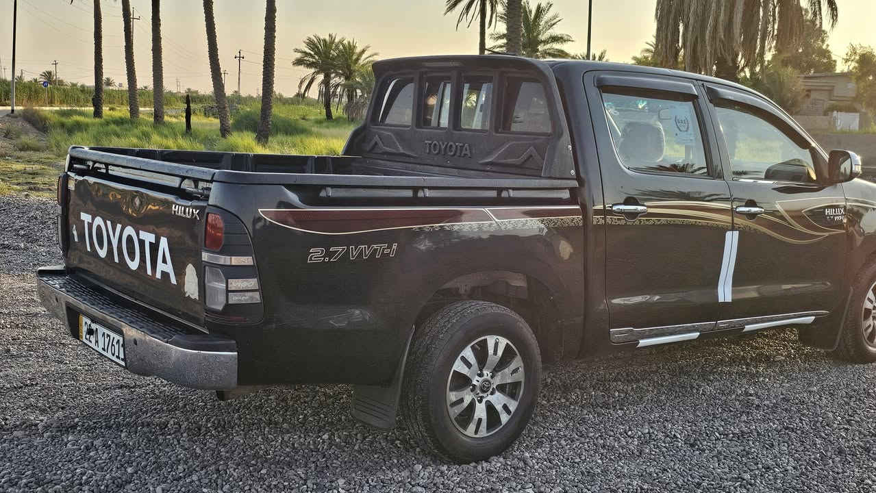 سلام عليكم بيكم 2014
شاصي 12كير عادي 
بيه جاملغ أمامي تبديل 
بدون دواخل 
باقي كفاله 
كير مكينه وتبريد خير من الله 
صدر امامي خلفي خير من الله 
سياره مال بيت 
رقم شمالي تحويل مباشر سنويه بعده ما صاقطه 
مكاني الانبار كرمه كناطر 
سعر 163بيه مجال 
رقم ‏‪***********‬‏
