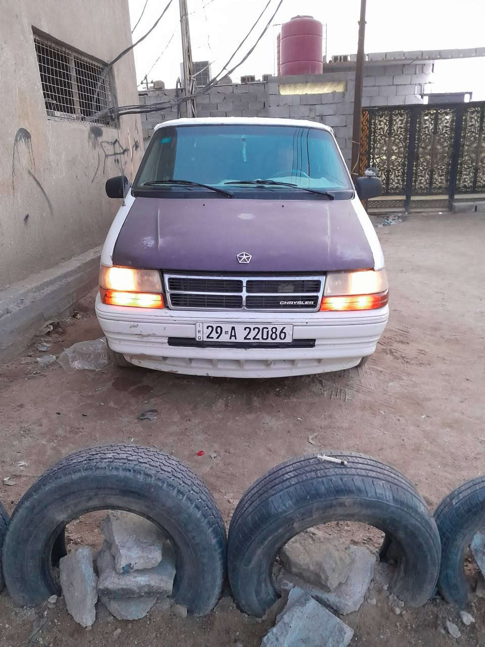 السلام عليكم كلايزر رقم واسط موديل 94 محور كامري السعر 35 مكان السياره بصره كهربائيات كلها شغاله مكينه مكفوله  ***********
