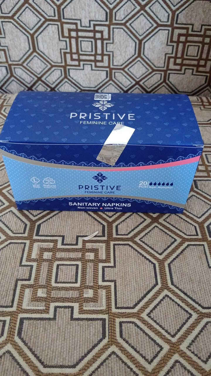 غراض كوزمتك ثلاث كراتين مسوكهن ب١٥٠٠ طي سعر وخذهن بالعافيه ستفاد منهن كلشي وكلاشي عطورات صوابين منضفات واقيات للاستفسار الاتصال الرقم ***********
