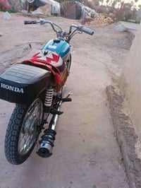 موتور • موديل ١٦ • وراق