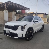 سورنتو خليجي سته سلندر نص فول ماشيه ٢٩ الف مكفوله سعر ٣٠٥ بيها شي بسيط...