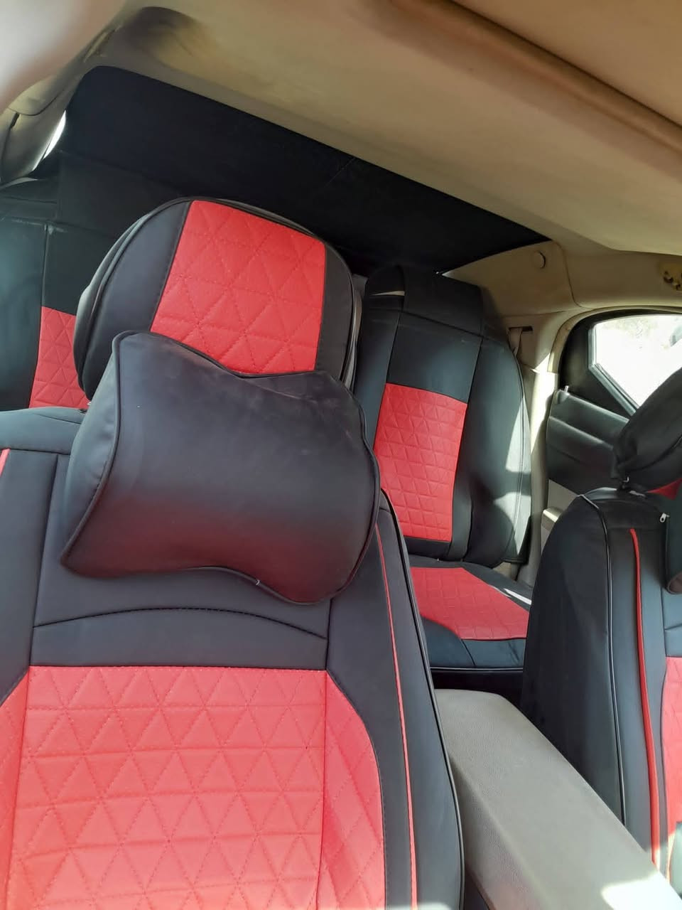 السلام عليكم جارجر هيمي للبيع
متؤمه على سياره محروكه طبق الأصل سنوية وشاصي 
سعر ٣٥ وبيها مجال*********** 
صدر امامي وخلفي جديد تخم تاير باتري جديد 
تبريد شغال ثلج 
داخل جديد
