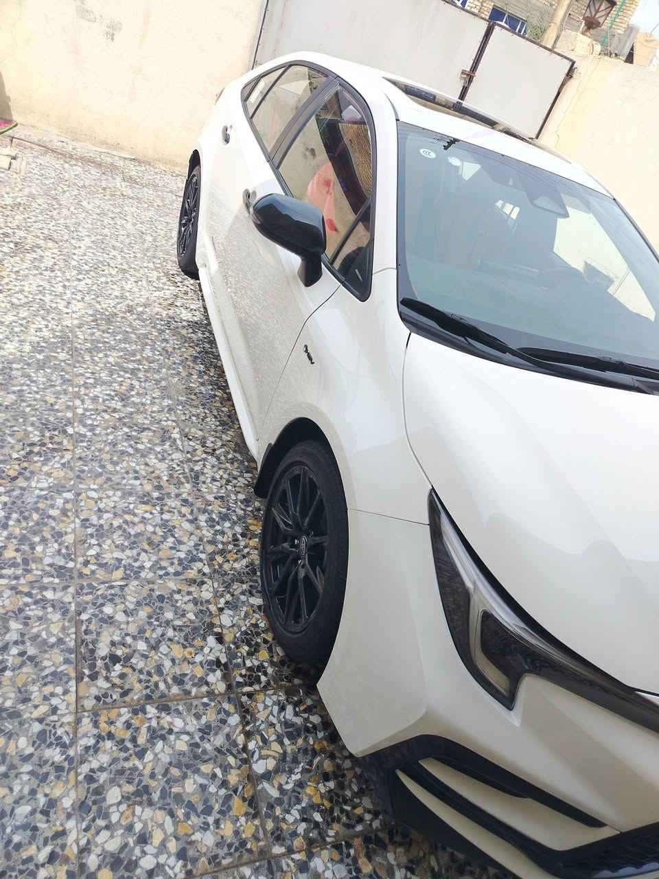 السلام عليكم
كورلا هايبرد 2025 شكل الأمريكي 

 بلاك دشن مواصفات ل S
السياره ماشيه 18الف

المواصفات

مكينه 1800 هايبرد شحن ذاتي

الاصل 

رادار + تحديد مسار طريق + قيادة ذاتيه

قرائة علامات الطريق المرورية

بصمة تشغيل + دخول ذكي 

يدات سود + مري اسود

هاندر بريك بصمة + اوتو هولد

كيجات ديجيتال

شاشه مسجل + تبرید بیانو + كامره خلفيه دوارة + كار بلي

تبريد قطعتين

لايت زينون عالي ناصي + + لد صباحي زينون بكلايت لد

حساس اطار + حساس مطر + حساس لایت داينمك عالي ناصي اوتو

يفو مود + مود درايف + مانع انزلاق

تحكم الستيرن كامل مع كروس سرعه

كرسي كهربائي ويل كب اسود بلادي

 العنوان بغداد العبيدي 

للاستفسار ؛ ***********
