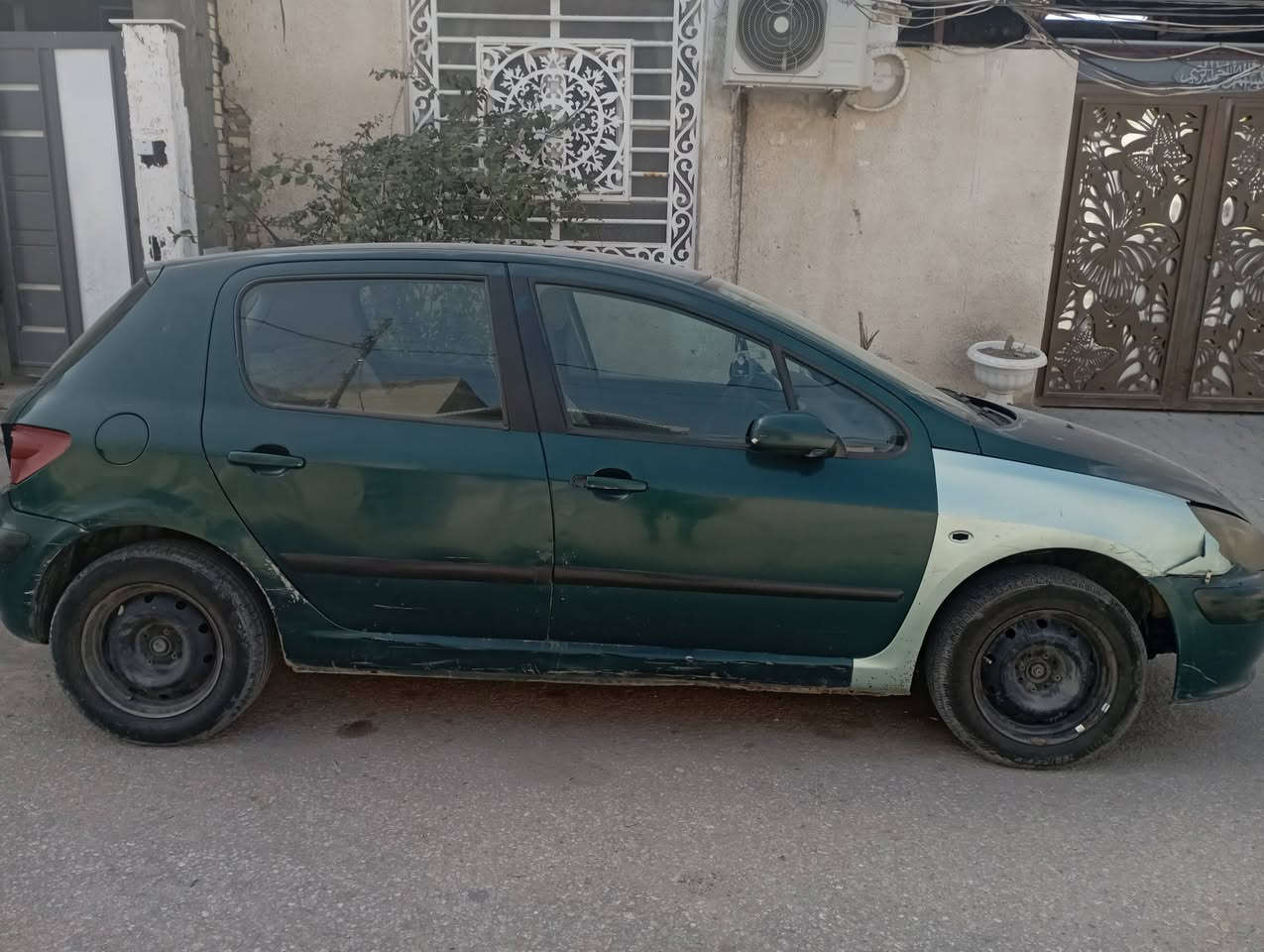 سلام عليكم بيجو فرنسي 307 موديل 2005 رقمها فحص مؤقت بغداد مال ورثة مكتوب بل سنوية ورثة بس ميحضرون اكفلك قانون وعشائر وعندي مستمسكات الورثة ابيع سيارة جاهزة حتى تبريد كير وكمينة خير من الله مكان سيارة نجف الاشرف ومكفولة من. ضربة وصبغ بس بيهة بارد بسيط اقرة منشور زين وأتكد من منشور وخابرني *********** وسعر مناسب جوة 20 العشرين ورقة وبيك خير ودلل
