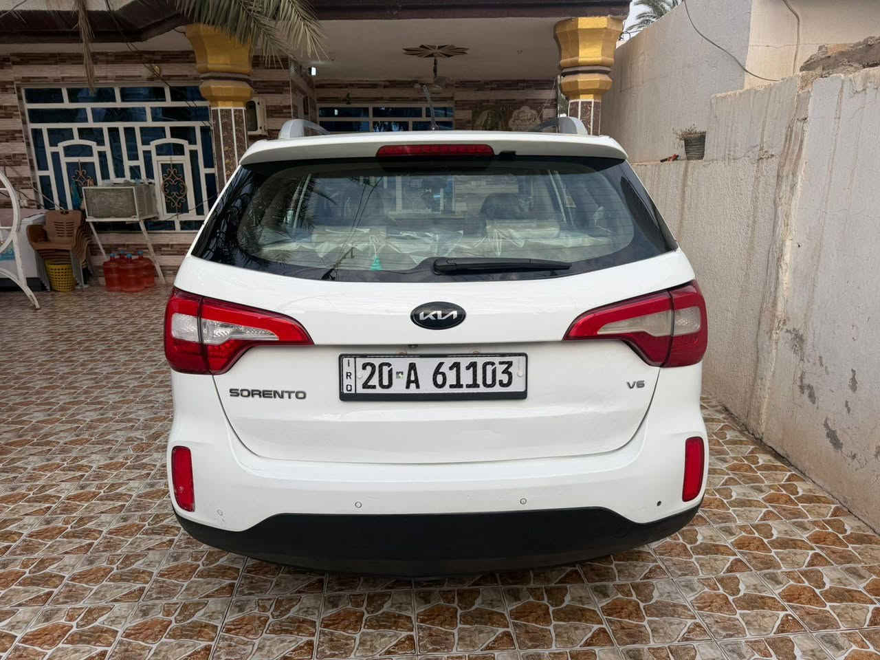 السلام عليكم لل بيع سورنتو موديل 2015 خليجي مكفوله كفاله عامه سونار بلمنشور محرك 6/3500 فول مواصفات 1/1 فول الفول رقم ديالئ دولي بسمي سيارا بعدها وضع شركه جديده بمعنى الكلمه تبريد تدفئة شغالات صدر امامي خلفي جديد دوشمه كشنات جديده كاعيات جدد السيارا جاهزا برغي متخلي عليها سع ر 163 بيها مجال  العنوان ديالى رقم الهاتف ***********
