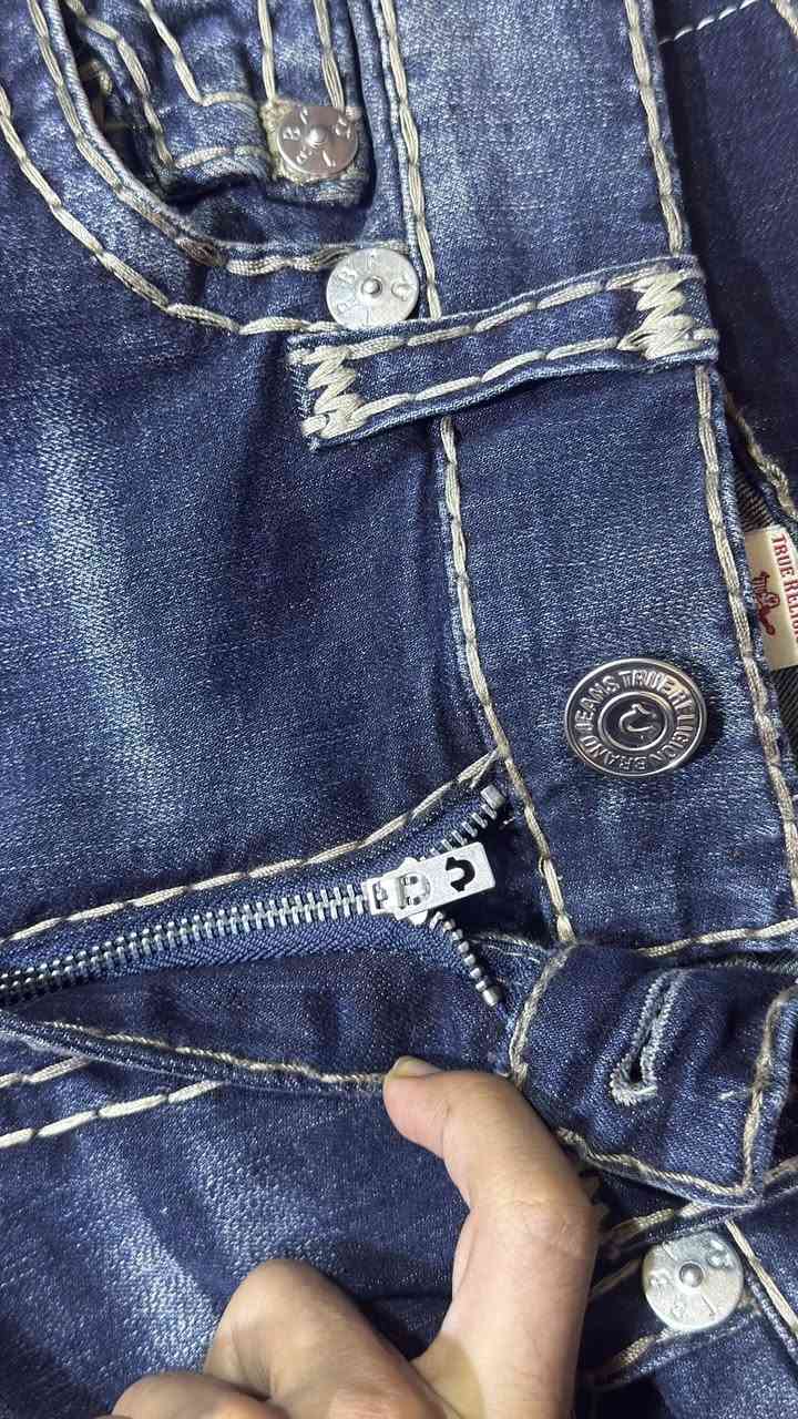 السلام عليكم
ترواصلي 
قطعة الوانها حلوه مميزه 
ليگرا قياس ٣٣
نظافة ١٠/١٠
السعر ٢٥


**إذا كنت صاحب هذا الإعلان وتريد حذفه لأي سبب، رجاءا أرسل رسالة إلى الدعم الفني**