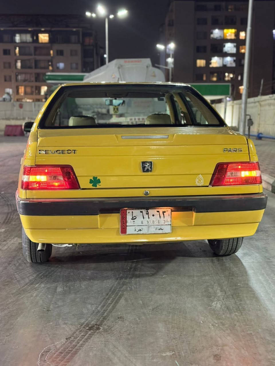 السلام عليكم بيجو لميس موديل ٢٠١٥ البيع مكينه كبيره تبريد مكفوله تخم تاير وتخم ويل جديد السياره مصفره هيه وغرامات السياره مدوشمه عام تخم بدون صبع بدون شوصي بلاد السعر ٥٠ ممكاني بغداد البياع شارع الضغط الرقم *********** ***********
