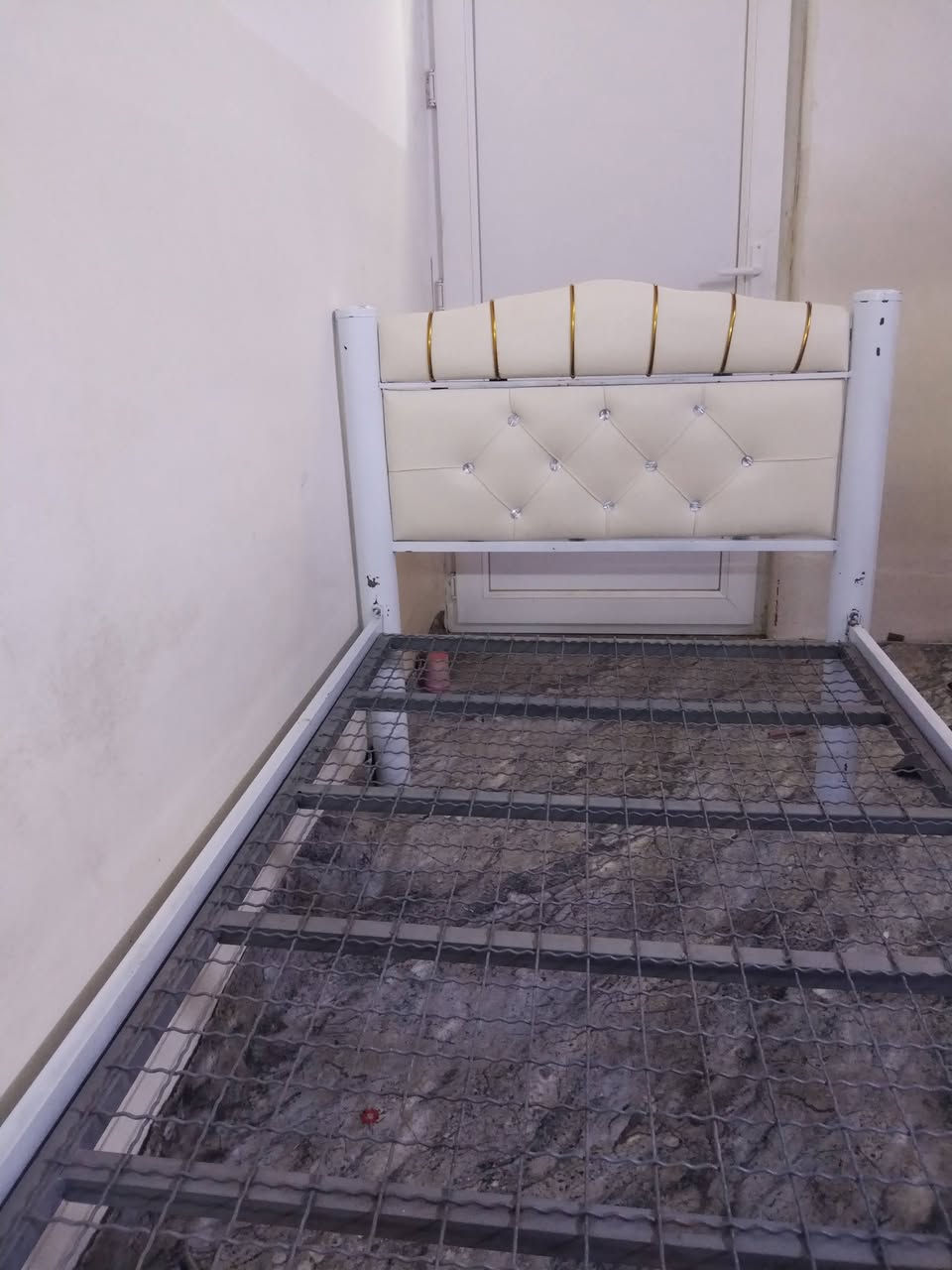 سرير نفر واحد حديد بسعر٦٣مع مجال جديد مكان كركوك


**إذا كنت صاحب هذا الإعلان وتريد حذفه لأي سبب، رجاءا أرسل رسالة إلى الدعم الفني**