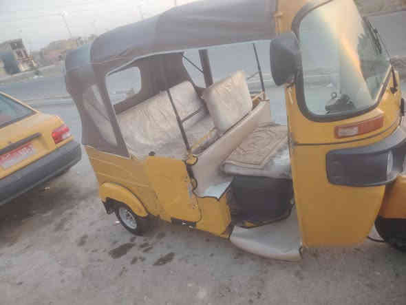 تكتك للبيع موديل ٢١ مرقم كامل داك لوحاته 
التكتك نضيفه مال شغل مكفوله من الضربه القويه
بيه طخات بسيطه مكينه فقط بوشه وبستم وناعمه لا تنقيص لا تبخير
اتصال/***********
