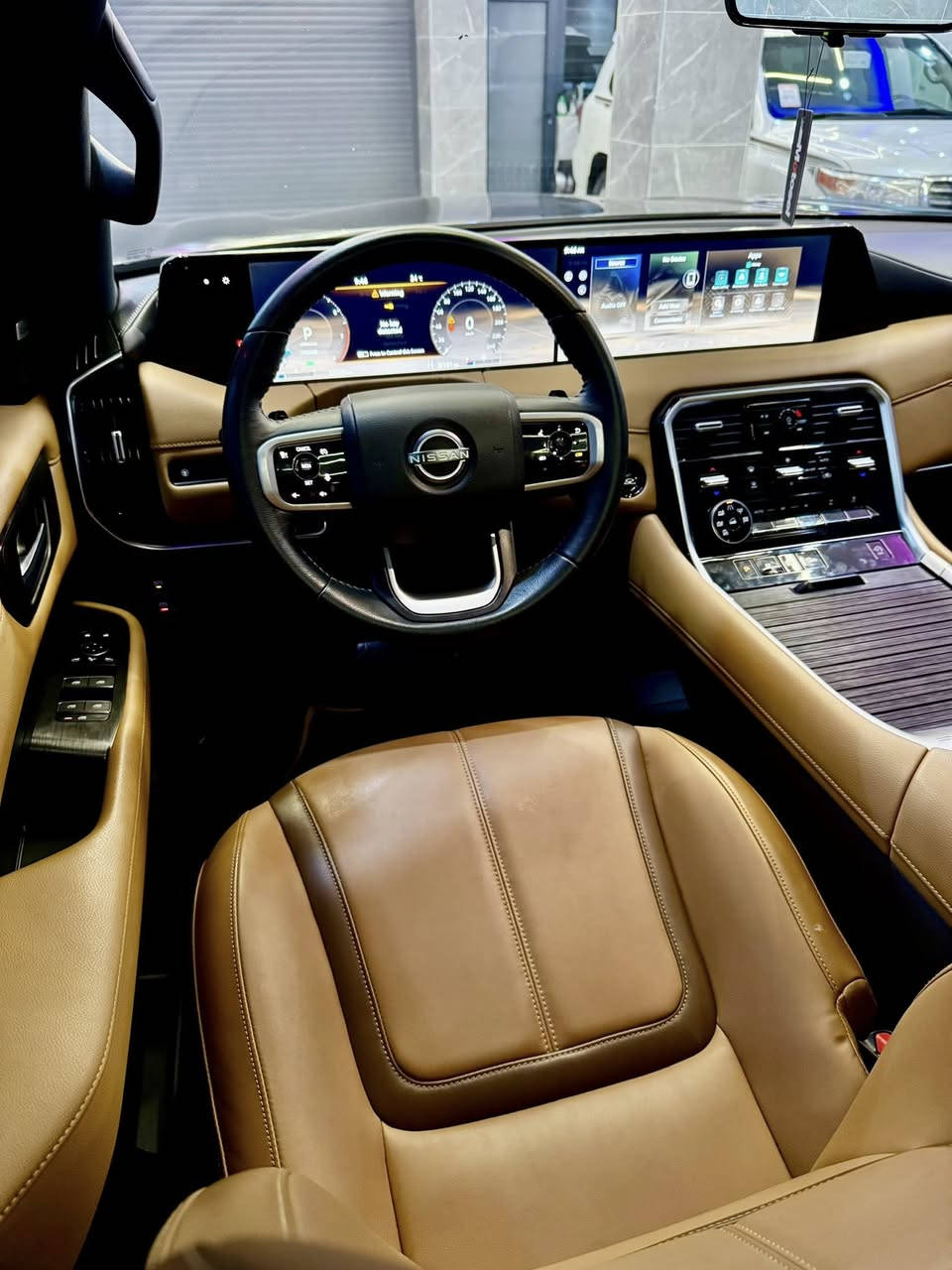 🔷 Nissan Patrol titanium  2025 للبيع 🔷
نيـسان باترول titanium 
شاركه السور
✨ فئة titanium فول مواصفات 1/1
✨ داخل مشميشي
 راقي وجگات مميزة
✨ نفس وكالة وعلى حلاوتها

📏 الممشى:٢٩ ألف كم حقيقي – شرط
📞***********.           سعر 635$

‎🔒 السيارة مكفولة كفالة عامة من دعامة لدعامة
بدون صبغ، بدون شخط
محرك وگير شرط، برغي مامفتوح
بدون صوت، بدون تبخير، جاهزة 100%

————————————
‎🌟 المواصفات
• بانوراما
• جگات كهربائية تصعد وتنزل
 • بصمة وتشغيل عن بعد
• رادارات أمامي وخلفي وجانبي
• 3 شاشات خلفية + DVD
• 5 كاميرات + كاميرا 360
• كشنات جلد داخل ميشميشي
• تدفئة وتبريد + ميموري
• كشنات كهربائية
• ثلاجة (سلاجة)
• صندوق كهربائي
• شاشة كبيرة
• حساسات أمامية وخلفية
• مرايات شفط وكهربائية
• وغيرها هواية مواصفات
☎️ ***********
