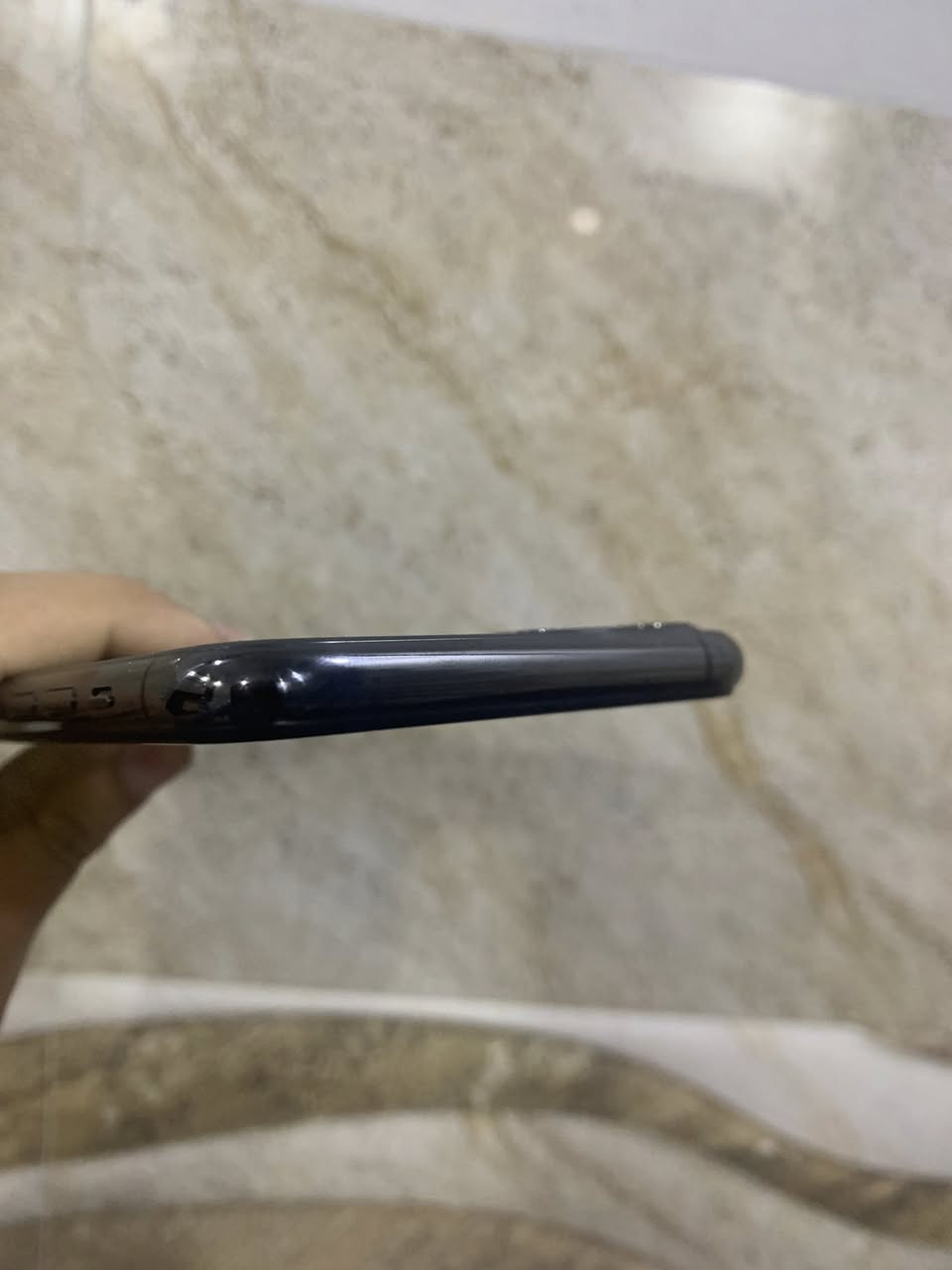 السلام عليكم 11 برو ماكس ذاكره 256 مبدل شاشه شرط طبق الأصيل شرط لفحص ومبدل باتري اصلي مال تفليش ما يقرا مبدل بعنابر ما مبدل كامرات شرط رقم واحد لجهاز شرط لفحص اي خلل مابي سعر 220 رقم *********** اسيا ***********
