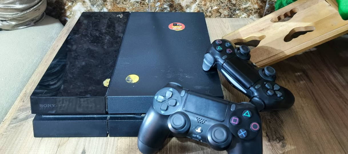 السلام عليكم
بلي 4 فات أونلاين ذاكره 500 ما مفتوح حساب اماراتي

بدون أقراص ويا جوستك عدد (٢) 

السعر ١٨٠ ألف بغداد حي اور

***********
