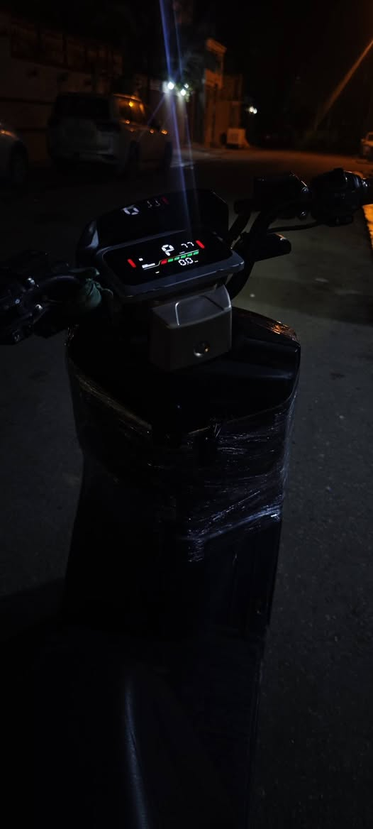 سلام عليكم دراجه شحن نوع تاينلج الصقر
مواصفات معروفه 
6 بطريات دبل 💡💫
نضام p=💡💫
نضام R بك 💡💫
سويج وبصمه 💡💫
موديل 2025💡💫
لايت زنون عالي وناصي 💡💫
سرعه الحقيقي 80 😱💡💫
البطريات قبل 4 ايام بدلتهن 💡💫
جك نص وجك عدل 💡💫
الدراجه اي نقص ما بيها وين متريد افحص 
مكاني نجف حي السلام سعرها 600 وبيها مجال رقمي لل تواصل ***********
