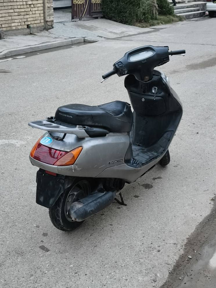 السلام عليكم
سبيسي للبيع الدراجه كفاله عامه مال رمبه ما بيها اي نقص رايدها ب 500 وبيها مجال بسيط مكاني بالغزاليه
رقمي *********** بغداد, العراق
