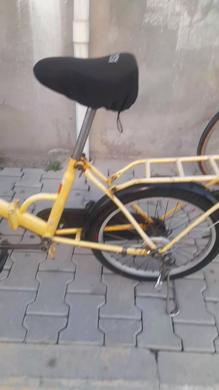 السلام عليكم باسكل ياباني طبكة بلادي لون ليموني كامل من كلشي نظيف كلش ٥٠ الف بعقوبة التحرير ***********
