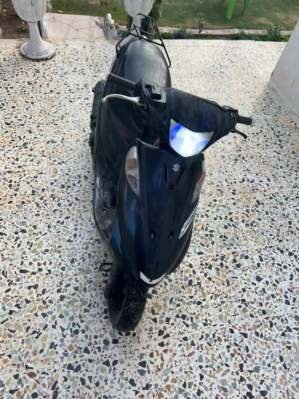 دراجه سازوكي ادريس ياباني للبيع
بانزين 120 السرعه شغاله اي نقص مابيها 
المكان الفلوجه 
السعر 400 الف وبيها مجال للشراي 
***********
