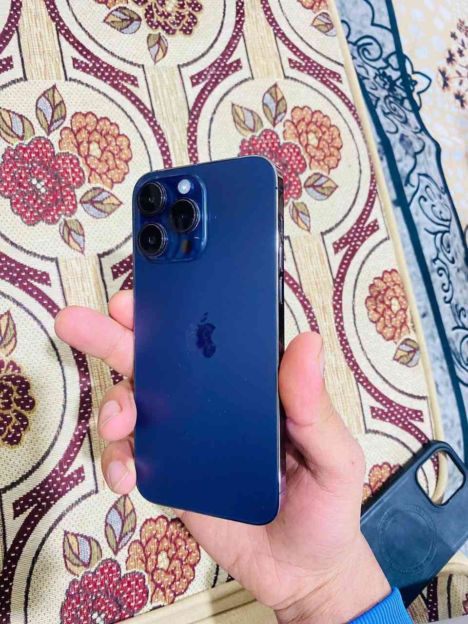 ايفون 14 برو ماكس 
ذاكرة 128
بطارية 87
مامفتوح شرط
مشكلة الجهاز بيه حساب ايكلود ماعرف رمزه ومسوي اخفاء يعني اذا تفرمت يقفل 
الجهاز استخدمه طبيعي مابيه شي وينزل تطبيقات ويحدث
سعره 650 وبيه مجال


**إذا كنت صاحب هذا الإعلان وتريد حذفه لأي سبب، رجاءا أرسل رسالة إلى الدعم الفني**