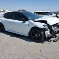 كامري XSE • ٦ سلندر • حادث بنيد مبدل