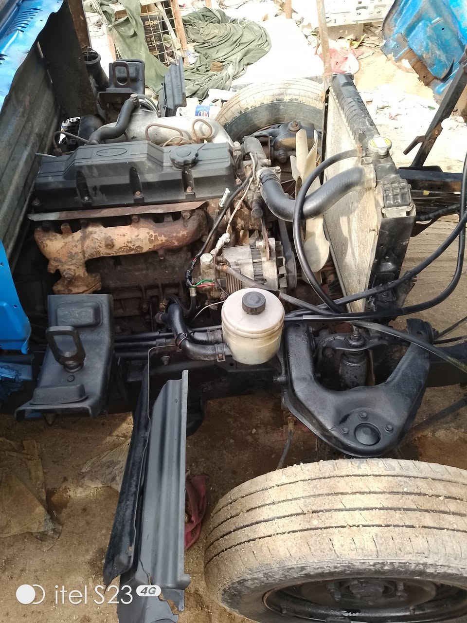 من رخصه لمدير
فنتيره لسعر ب28.بيهه مجال قليل .موديل 98.  رقم اسود بس ابيع كوم حديد اتكفل عشاير وسرقه قواطي مال لشاصي مصلحات كير اكسل كفاله مكينه بخار بدون صرف تخم تاير باتري جديد سلف داينمو جدد. شرط لصبح نكره قماره قلاب مكان بغداد ***********
