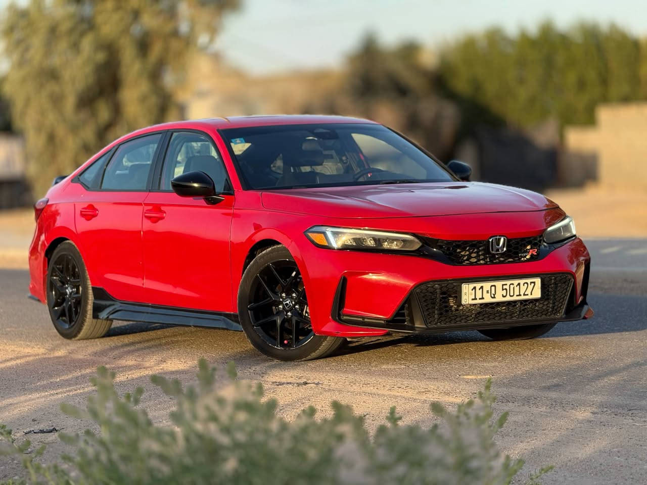 لسلام عليكم هوندا للبيع
هوندا سيفك موديل 2023
فئه سبورت 
فول مواصفات 
بصمه تشغيل وابواب 
ثلاث وضعيات قياده 
اوتو ستوب 
اوتو هولد
رادار / توقف ذكي 
داخل مخمل وجلد 
تشغيل عن بعد 
وبعد بيها مواصفات 
سياره بلاد شركة كهربائيات وبجم ما ملعوب بيها ابد 
حادثها بالتاير جهه السايق 
مبدل بنيد بلادي والاصلي موجود 
ومصلح الجاملغ جهه السايق 
محدثها تايب R بالكامل خارجي 
فديو للحادث موجود بالمنشور. 
ماشيه 76 الف كيلو 
للاستفسار 
***********
