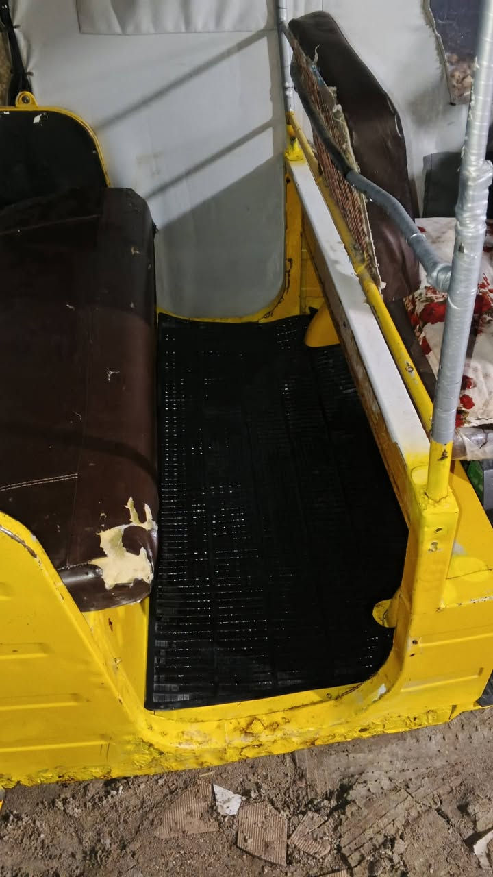 سلام عليكم تكتك للبيع مديل 19 نضيفه بيها ضربه وحده بسيطه رقم وسنويه ولوحات مداور ثاني يوم مكان ناصريه مركز سعر 4500 وبيها مجال بسيط ***********
***********
