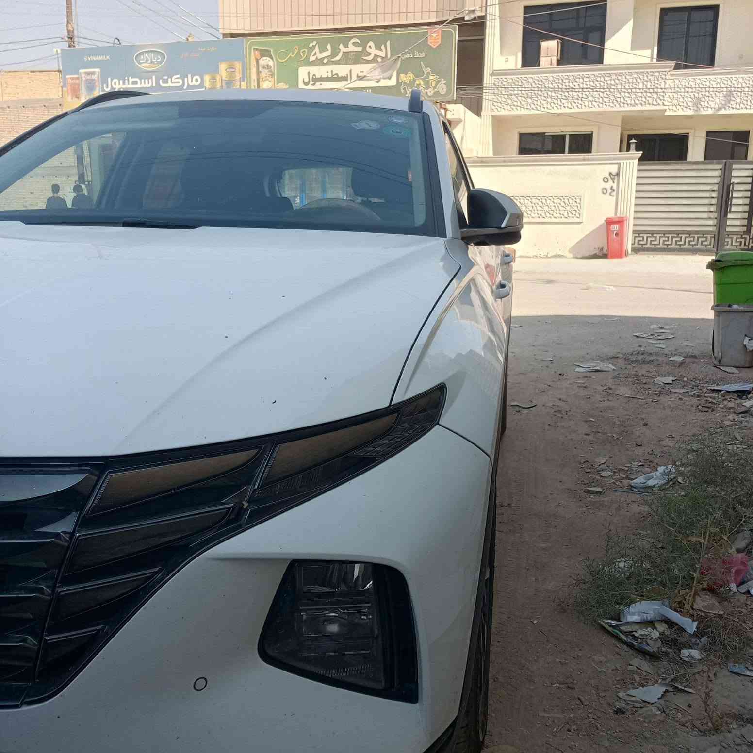 سلام عليكم
توكسان 2020 نص فول
كفاله عاما 
تخم تاير
تبريد
حساسات
تحكم استيرن
امرايات شفط
كامراه خلفيه
سعر 190 مجال حك الجيه
***********
