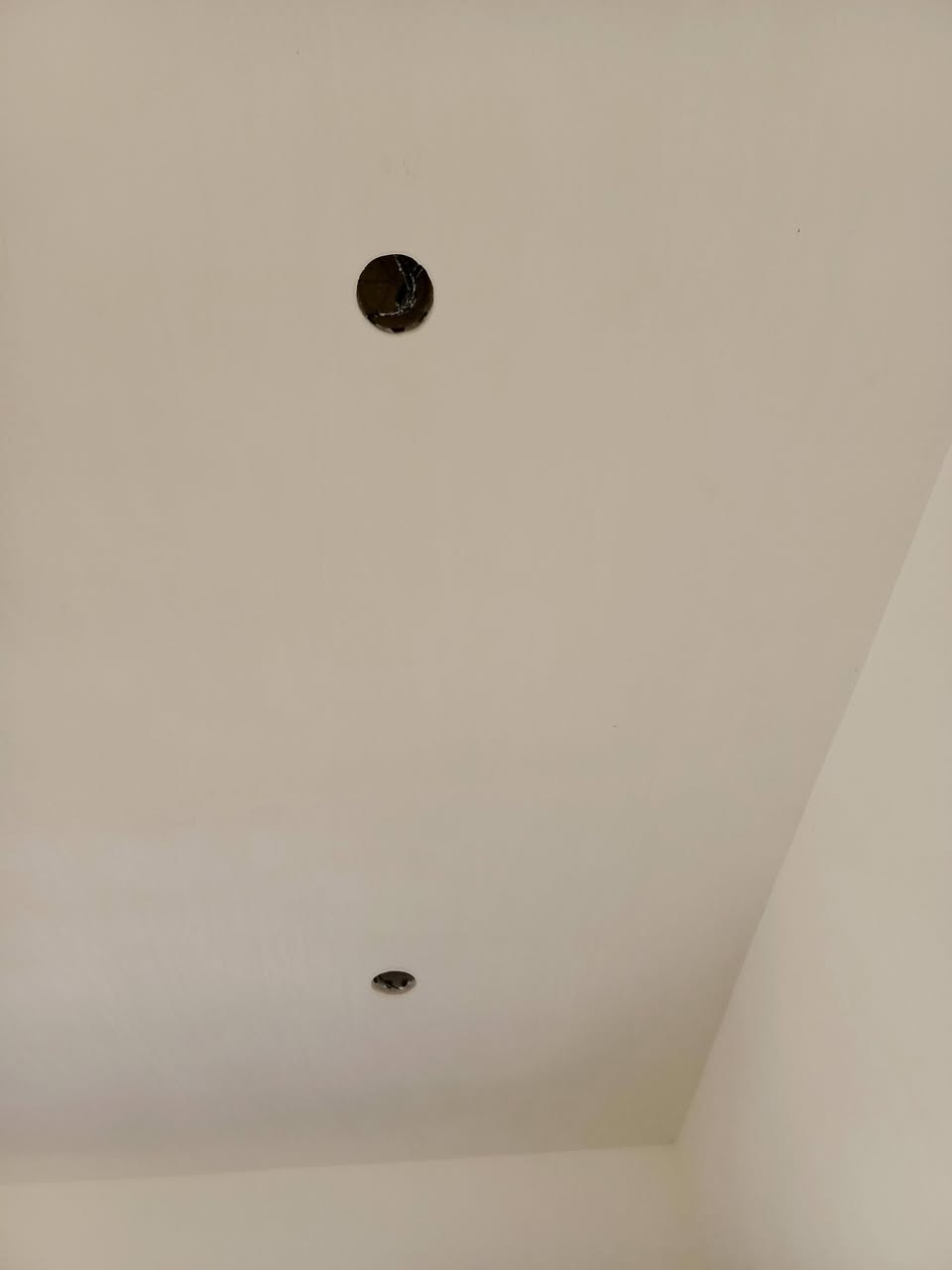 السلام عليكم
خلفه جص +بورك
اسمنت +نثر
درجه اولى الشغل احلة من الصور بالواقع 
ملاحضة _البورك جزء منه اليوم اشتغلناه بعده اخضر... 
***********_بي واتساب
