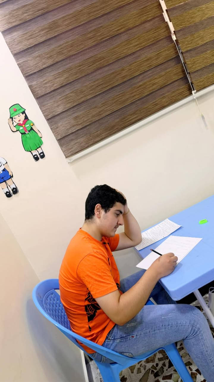 📚 مستمرين مع طلبة الثالث المتوسط
بالمراجعة المكثفة والتحضير للامتحانات الوزارية ✨
شرح مبسط • متابعة يومية • حل أسئلة وزارية • تركيز على أهم النقاط

مع الـست زهراء الحسيني والست امنية فراس القيسي🌸
لضمان أفضل النتائج والتفوق بإذن الله 🤍

📍الوزيرية
📞 ***********
📞 ***********
