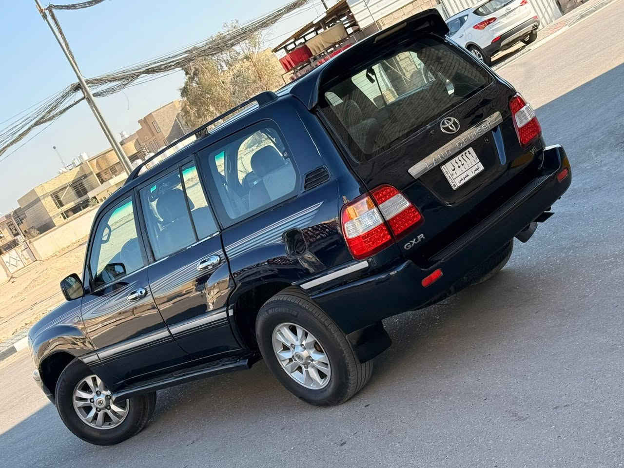 لا ندكروز موديل 2000خليجي سعر 114 محدثه 7 سياره جديده وجاهزه مكفوله كفاله عامه من الضربه وتبديل مصبوقه جمالي فقط بدون دواخل مواصفات دفع رباعي  شاشه كبيره كامره كشنات كهربائي  غرفه جيده 7راكب حاديه جديده ١٠٠ب١٠٠ تخم تاير تبريد ثلج دبل تانكي محرك وكير مكفولات مكان السياره كربلاء المقدسة الستفسار اكثر تصال ***********
