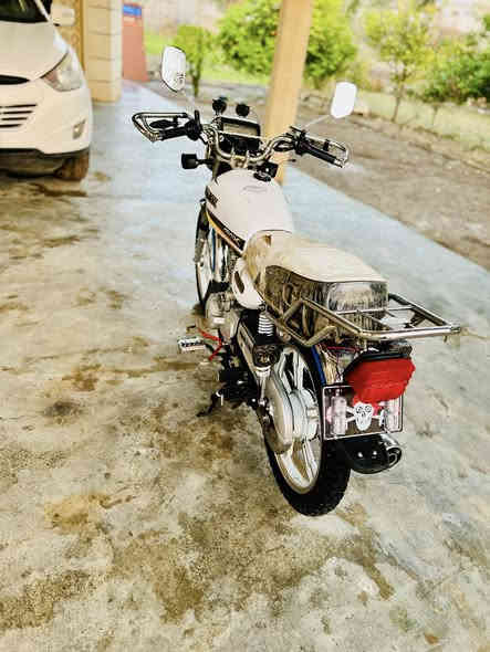 السلام عليكم سافان 21ابو الدرع وزن ثقيل محرك ما مفتوح كهربائيات كلها شغاله تواير جديد ويل مقص  كلشي ما ناقصو مكاني جنوب الموصل الحاج علي السعر 500وبي مجال ***********
