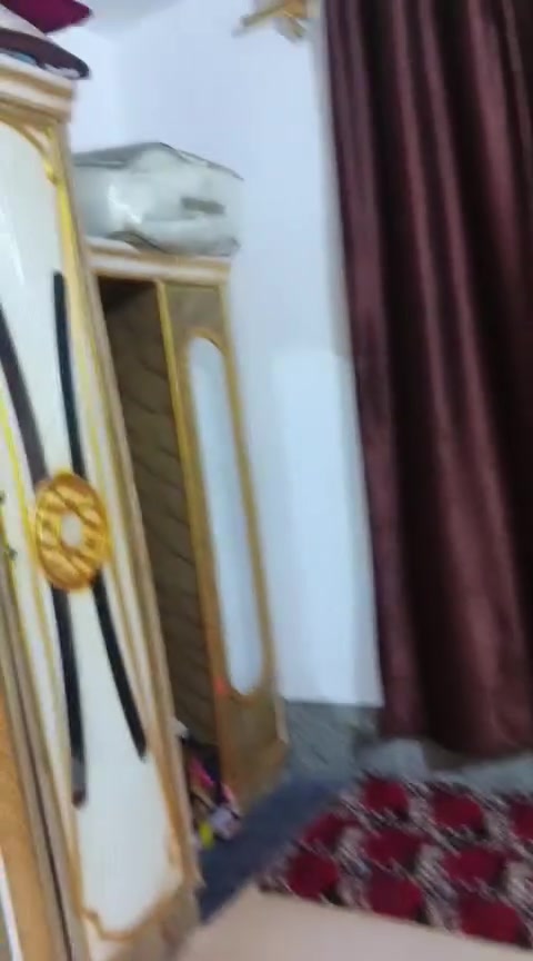 غرفه اخشاب للبيع مستخدمه شى بسيط السعر ٦٠٠وابيه مجال ***********
