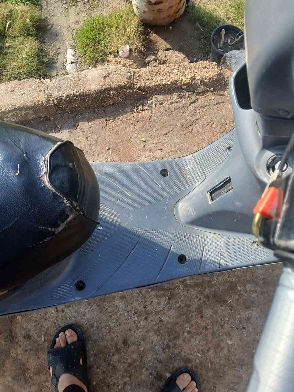 سلام عليكم منغولي للبيع. سلف كهربائيات كامله مكينه. حاويه شرط تمشي 70.   فقط ترتيب للكفرات.  دراجه بيه مكينه عل شرط. كربلاء قرب فندق البارون. عامود 74 السعر 400 وبيه مجال ***********
