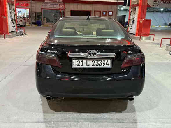 للبيع تويوتا كامري . موديل . 2009.. . 
  رقم سنوية وهزة جديد 
 محرك 6 سلندر ....  كير بشرط 
   سيارة قطعة وحدة صبغ ..بدون دواخل 
تخم تاير وتبريد وحدادية كله بشرط 
   السعر .    88.   وبي مجال 
    ***********
