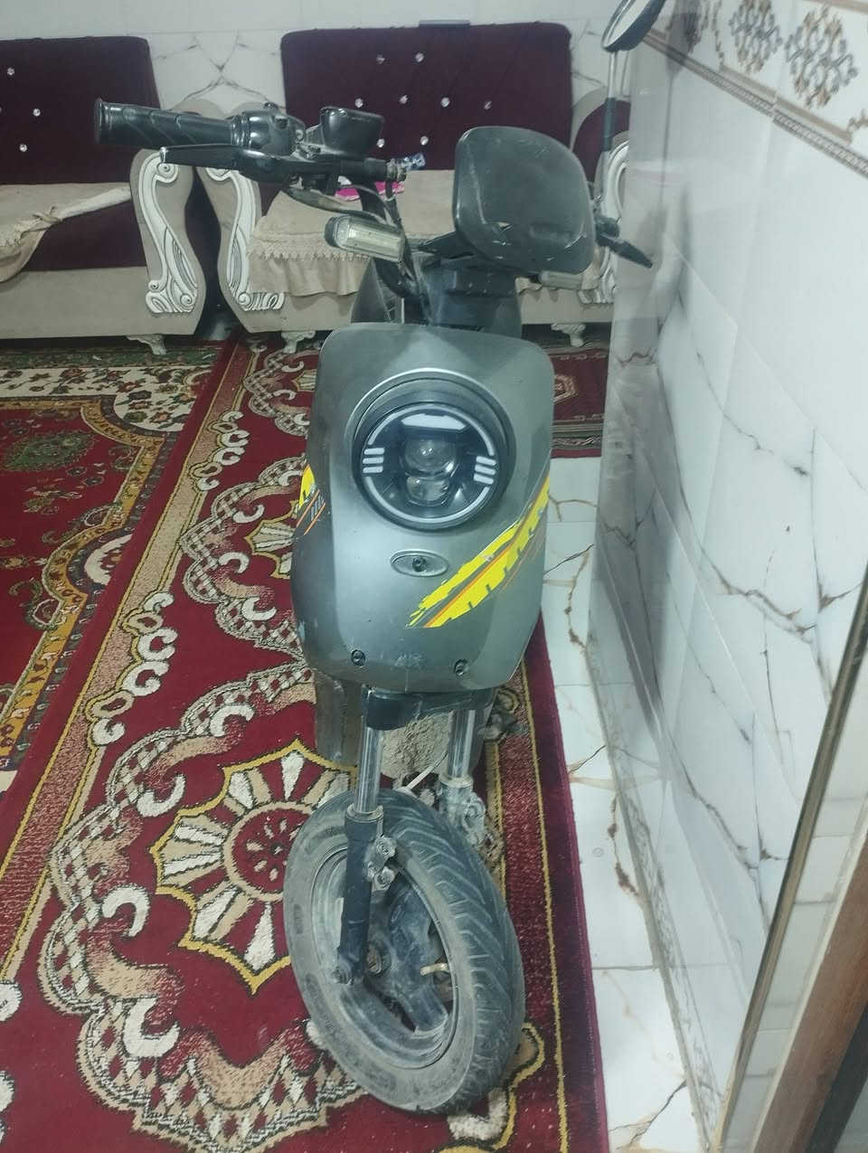 السلام عليكم ورحمة الله وبركاته بايسكل شحن R10 للبيع مستعجل نقص بطاريه أو شاحنه السعر 230 و بي مجال المكان كربلاء للتواصل ***********
