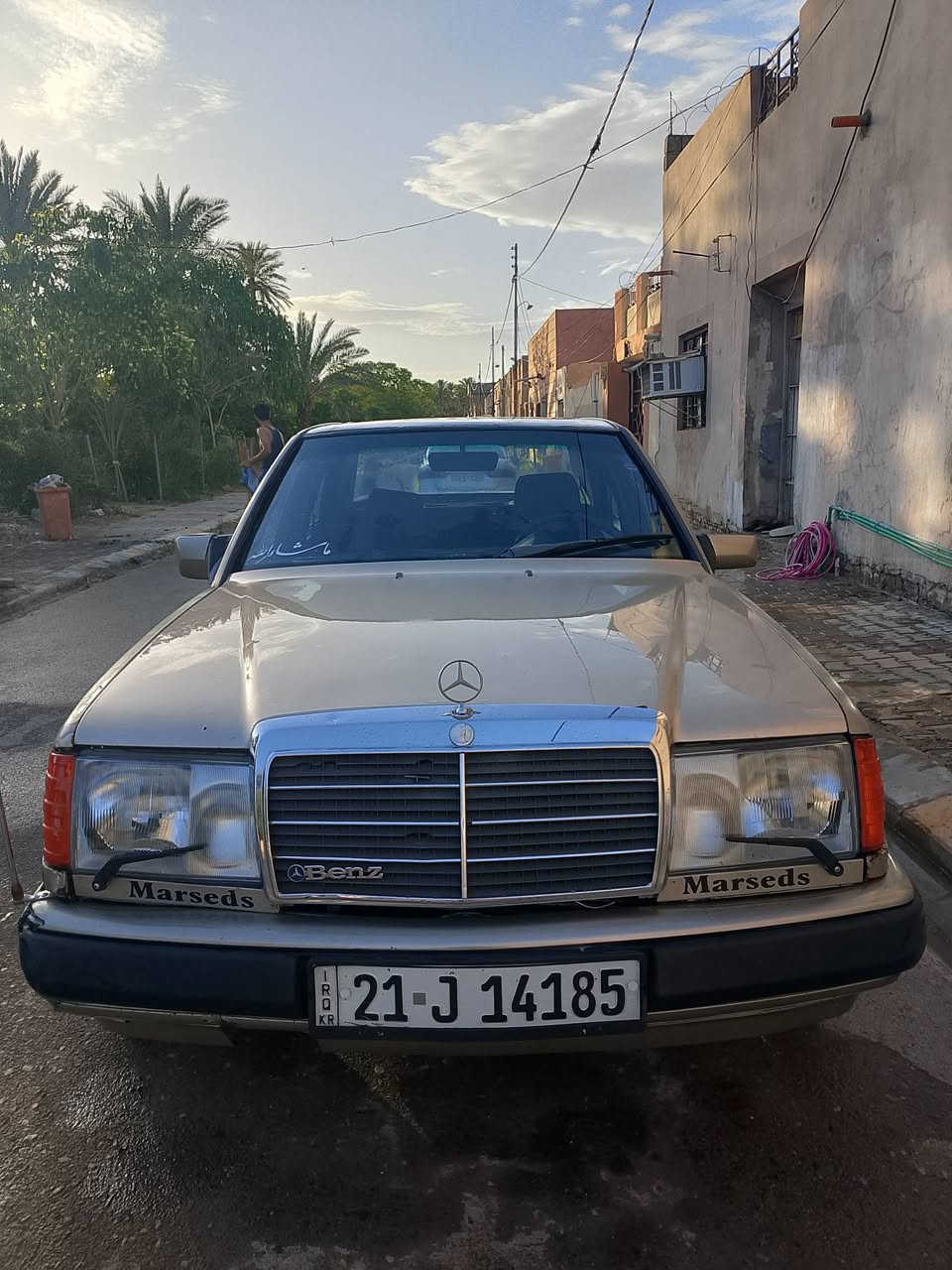 السلام عليكم 
للبيع فقط السعر 37
مارسدس دب مديل 88 محدث 91 رقم سليمانية بشرط تحويل غرامة سنوية جديدة لغاية 2029 محرك وكير بطة 3000vvt بشرط لا تبخير لا تنقيص كيرها جديد مبدل بعدة بضمان مكفولة من ضربة قوية كهربائيات شغالة كاملة منضومة زينون عدسة جديد تبريد كامله داخلها بلادي دوشمه قماش 4 جام شغال كيجات شغالة سيارة مابيها اي نقص تراي وين ميعجبك مكاني ديالى السعدية ***********
