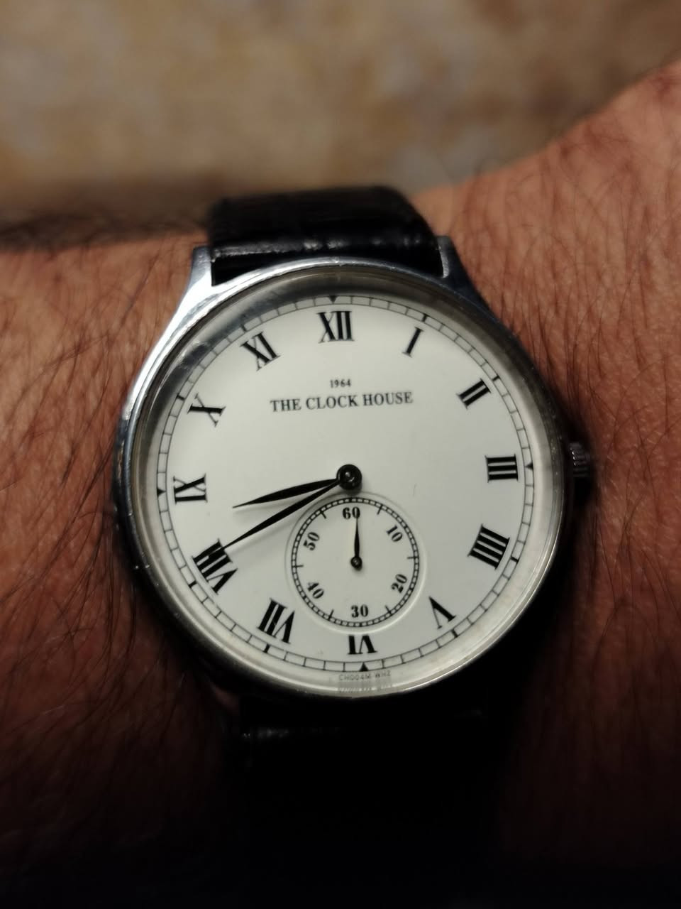 تحية طيبة لجميع
ساعة THE CLOCK HOUSE

كواتز مكينة روندا سويسري اصلي

السير جلد طبيعي

سنتر ثواني منفصل

السعر قشطة

السعر 75 الف دينار

يوجد توصيل لكافة محافظات العراق


**إذا كنت صاحب هذا الإعلان وتريد حذفه لأي سبب، رجاءا أرسل رسالة إلى الدعم الفني**