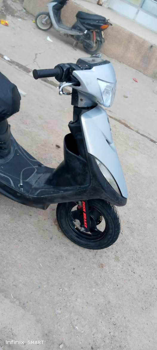 سلام عليكم شباب دراجه ماكس عدله شغاله كامله عوزها باتري تشتغل نكره هسه على الهندر كهربايات شغاله كامله ختم واحد كفرات صلي لشراي يخابرني هاذ رقمي *********** ولسعر خاص
