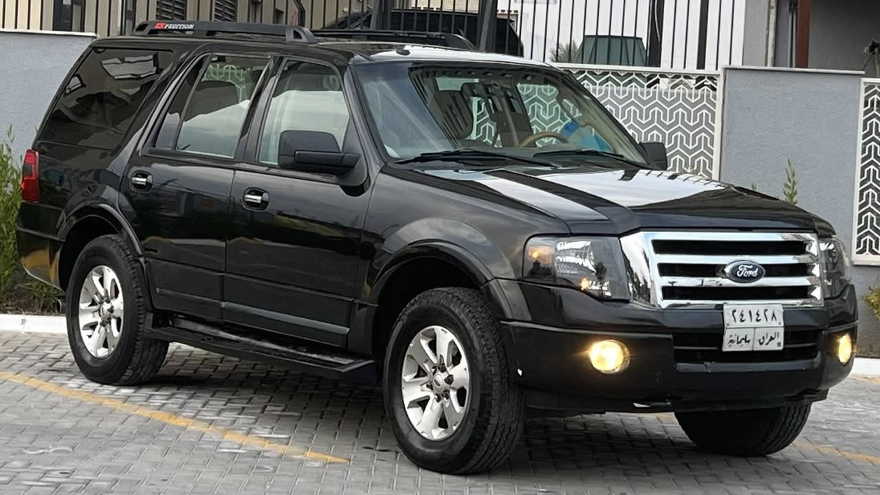 السلام عليكم فورد اكسبديشن 2012 خليجي نيڤا بتره  رقم شمالي شرط التحويل
مكينه كير مكفول شرط الفحص حجم المكينه ٥٤٠٠ ثمانيه سلندر 
صدر امامي خلفي جديد تبريد تدفئه كله شغال بدون نقص 
بابتين مبدلات ومصبوغات وجاملغ امامي مصبوغ 
المواصفات خليجي معروفه فول 
فتحه سقف 
سكليتر كهرباء 
سبعه راكب ثلاث قطع تبريد منفصل 
كشن كهرباء 
داخل بيجي 
شاشه كار بلي اصليه 
كامره خلفيه جامات خلفيه اخيرات كهرباء  
رمز باب
وبعد بيها مواصفات 
مكاني بغداد حي الجهاد 
السعر ١٢٧$ وبيها مجال 
رقمي ***********
***********
