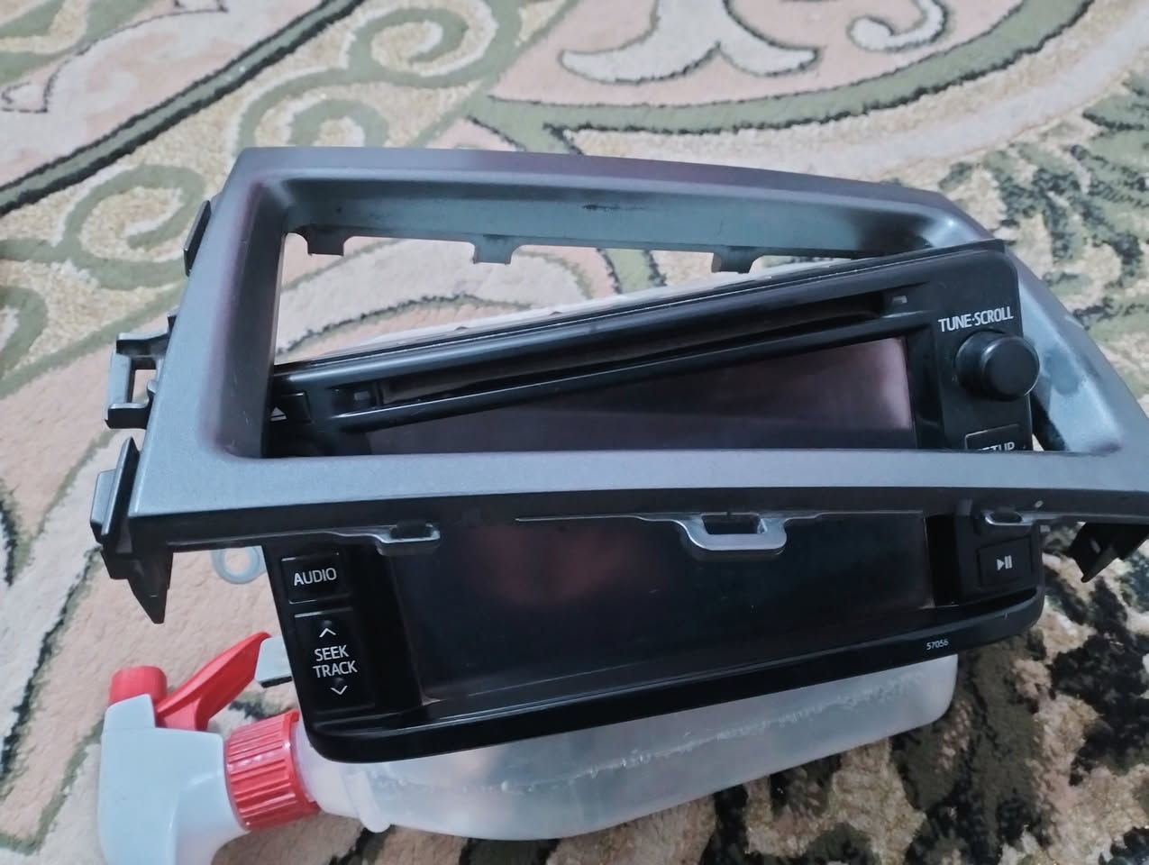 شاشه  كورلا 13اصليه هيه وطارها ***********
