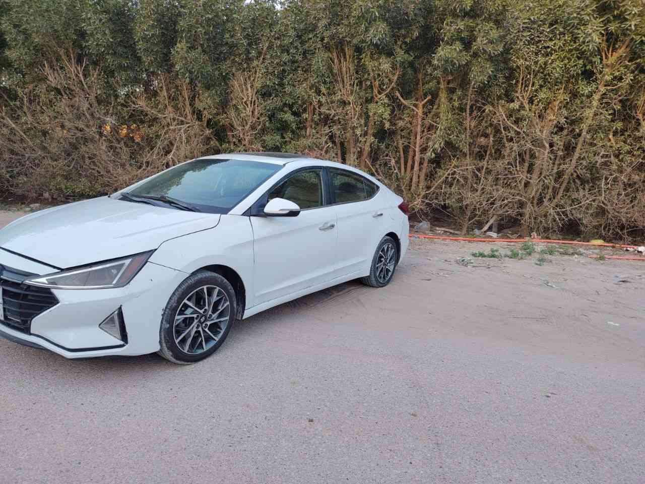 للبيع فقط النترا موديل 2020رقم أربيل وكاله تحويل كله مضمون فول مواصفات فتحه بصمه اشاير مري كشنات جلد تبريد خلفي امامي مكينه 200 تيربو بيها ضربه بجم بيها مكانات صبغ السعر 100 وبيها مجال مكاني بالنجف رقم التلفون ***********
