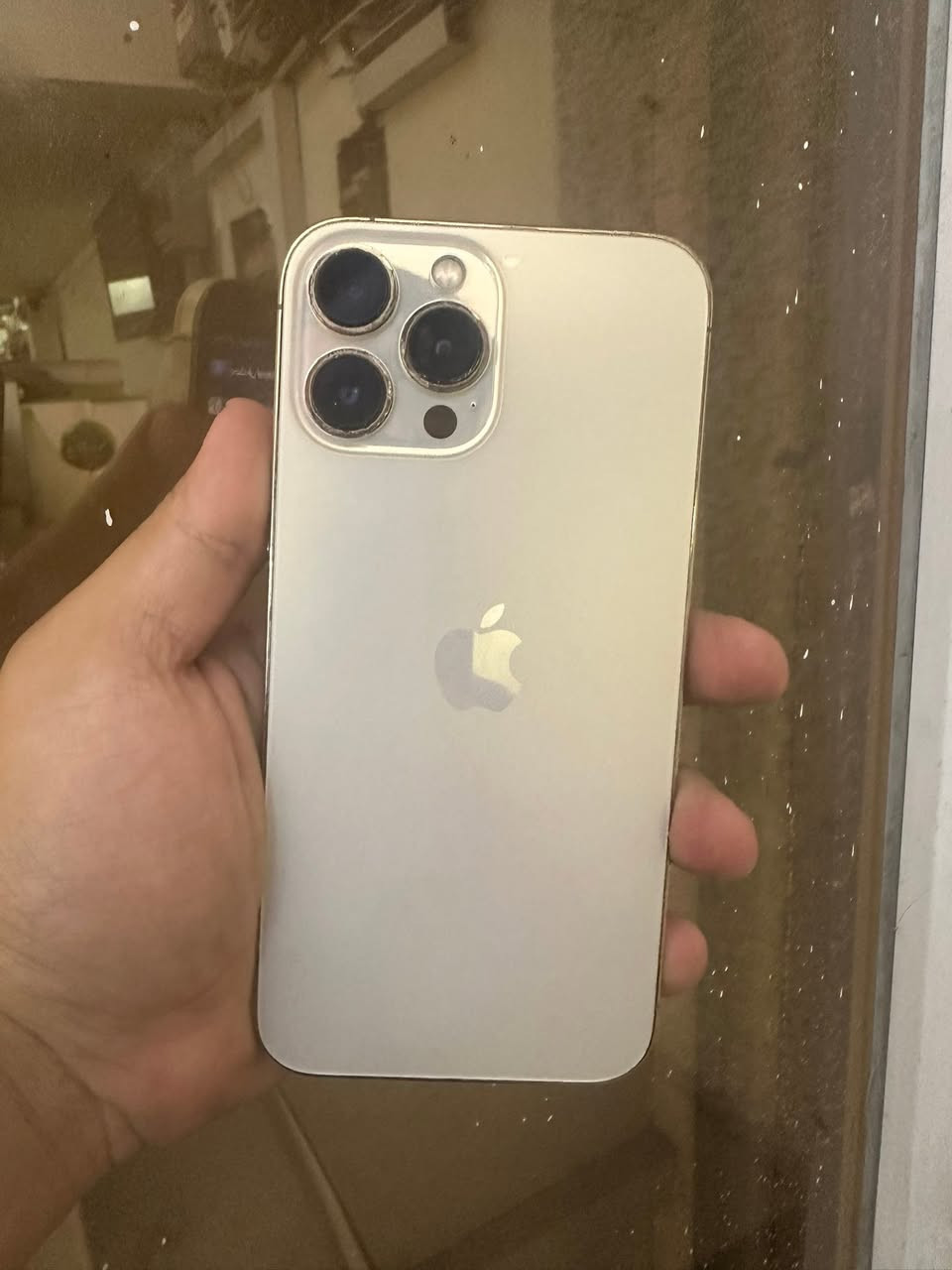 السلام عليكم
ايفون 13pro max لون ذهبي الجهاز الشاصي مالته مابي ولا طخه مبدل شاشه وضهر أصليات مال تفصيخ والسعر 500 الف قفل 
*********** بغداد

