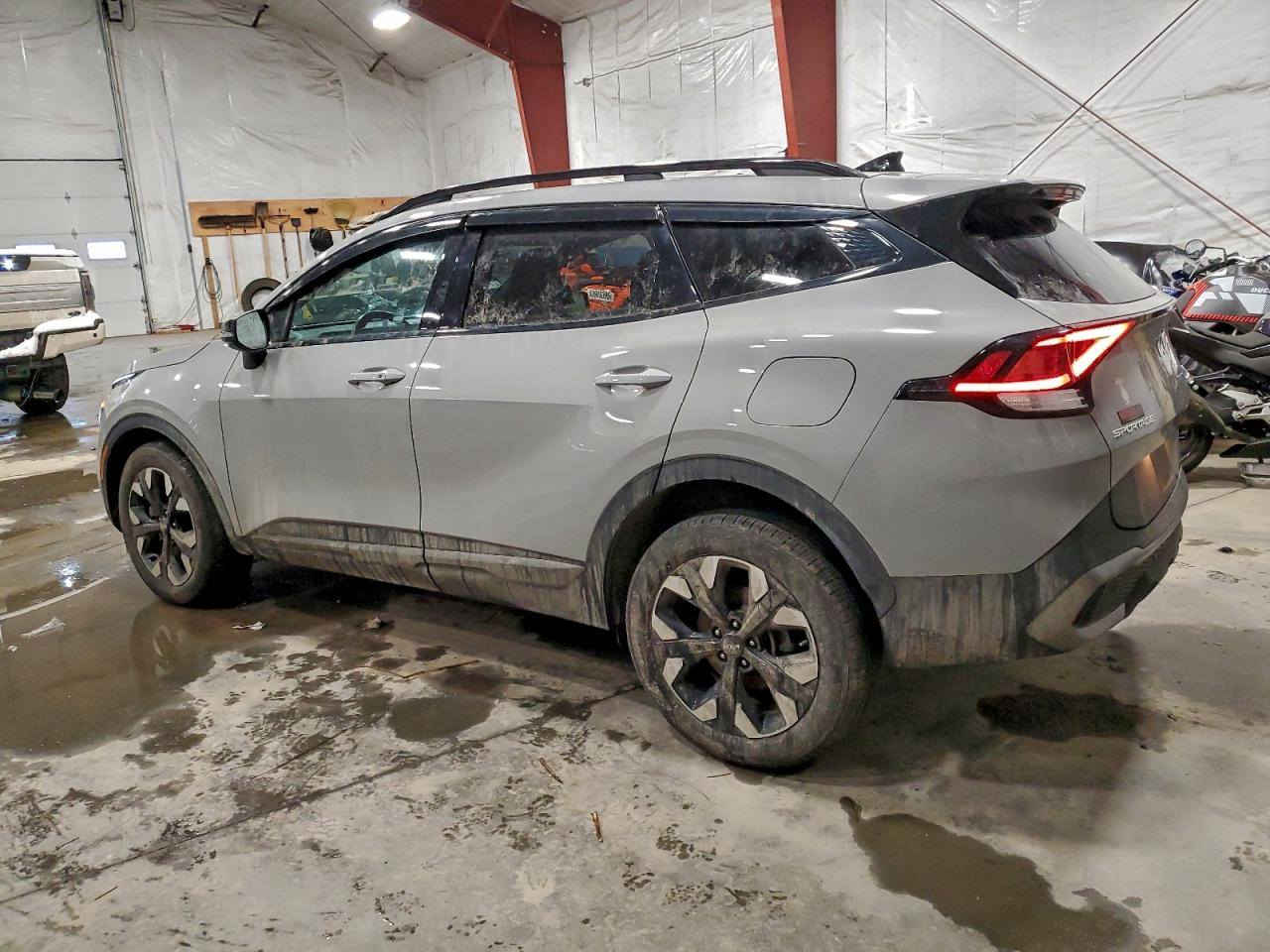 كيا سبورتج فئة أكس لاين 
بانوراما موديل 2024بدون أيرباك
 حادثها موضح بالصور أخت الكلين 
ماشية ٢٣ميل
 حقيقي لون أسمنتي المرغوب 
موعد وصولها للعقبة يوم٨بشهر الرابع
يعني إن شاءالله تعالى أيام وتوصل 
تريدها بالعقبة سعرها 172$$
تريدها تدخل كتاب شهداء 
أو حرة واصلة لبغداد أتصل وتدلل 
معروضة بمكتب شركة الجود للمزادات الامريكية لأستيراد ألسيارات وقطع ألغيار 
بغداد حي القاهرة شارع الضباط مقابل حسينية آل الرسول تلفون ***********
