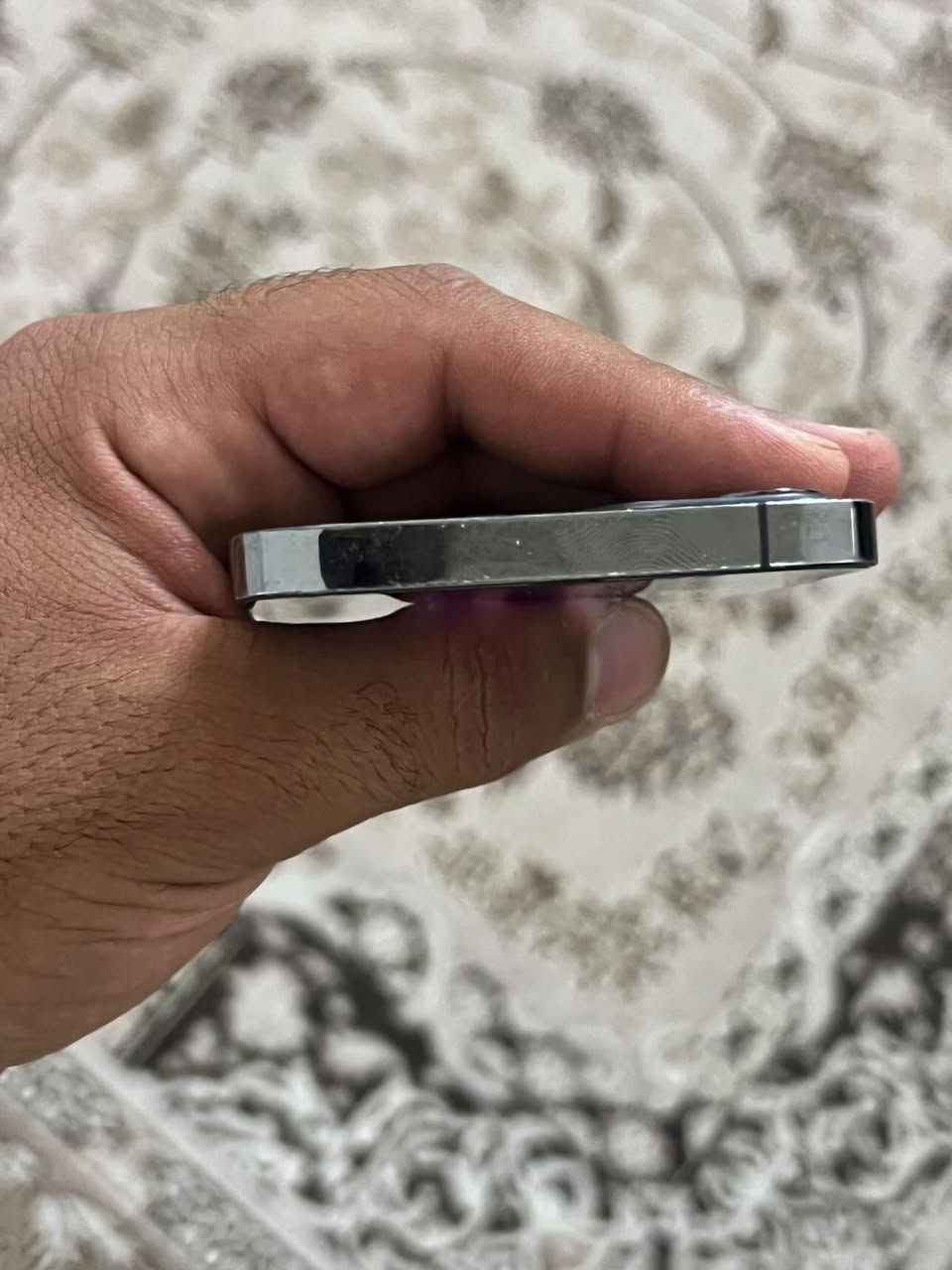 السلام عليكم
نطيحة للبيع 
ايفون ١٢ برو فقط ذاكره ١٢٨ بطارية ٧٤ 
الكامرات الخلفيه واكف 
مبدل شاشه / فيس أيدي واكف 
الباقي كله شغال 
مكاني بغداد البلديات 
السعر /  ١٢٥ الف قفل 
الرقم / ***********١٢٥

