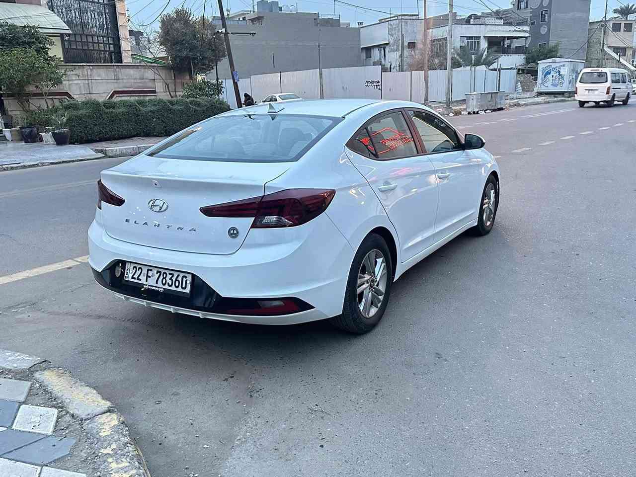 سلام عليكم للبيع النترا موديل 2020 كلين تايتل بدون حادث بدون ايرباك كسر الجامه الخلفيه صور الحادث مرفقه حته دعاميات بلاد بدون صبغ السياره باسمي تحويل وكاله مضمون العنوان بغداد الكاظميه السعر ١٥٣ وبي مجال للشراي يتصل ***********
