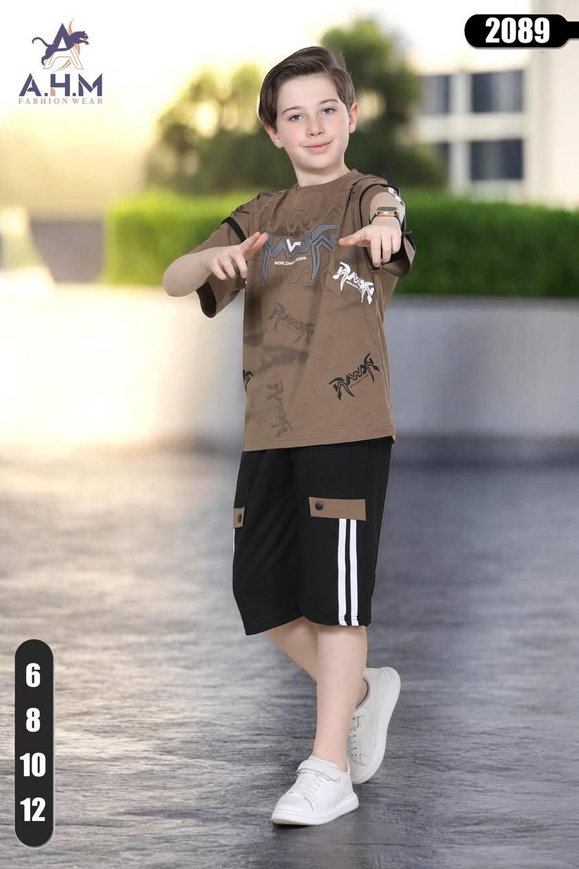 تراك ولادي برموده تركي 🩵
قياسات من ٥ الى ١٠ سنوات 💛


**إذا كنت صاحب هذا الإعلان وتريد حذفه لأي سبب، رجاءا أرسل رسالة إلى الدعم الفني**