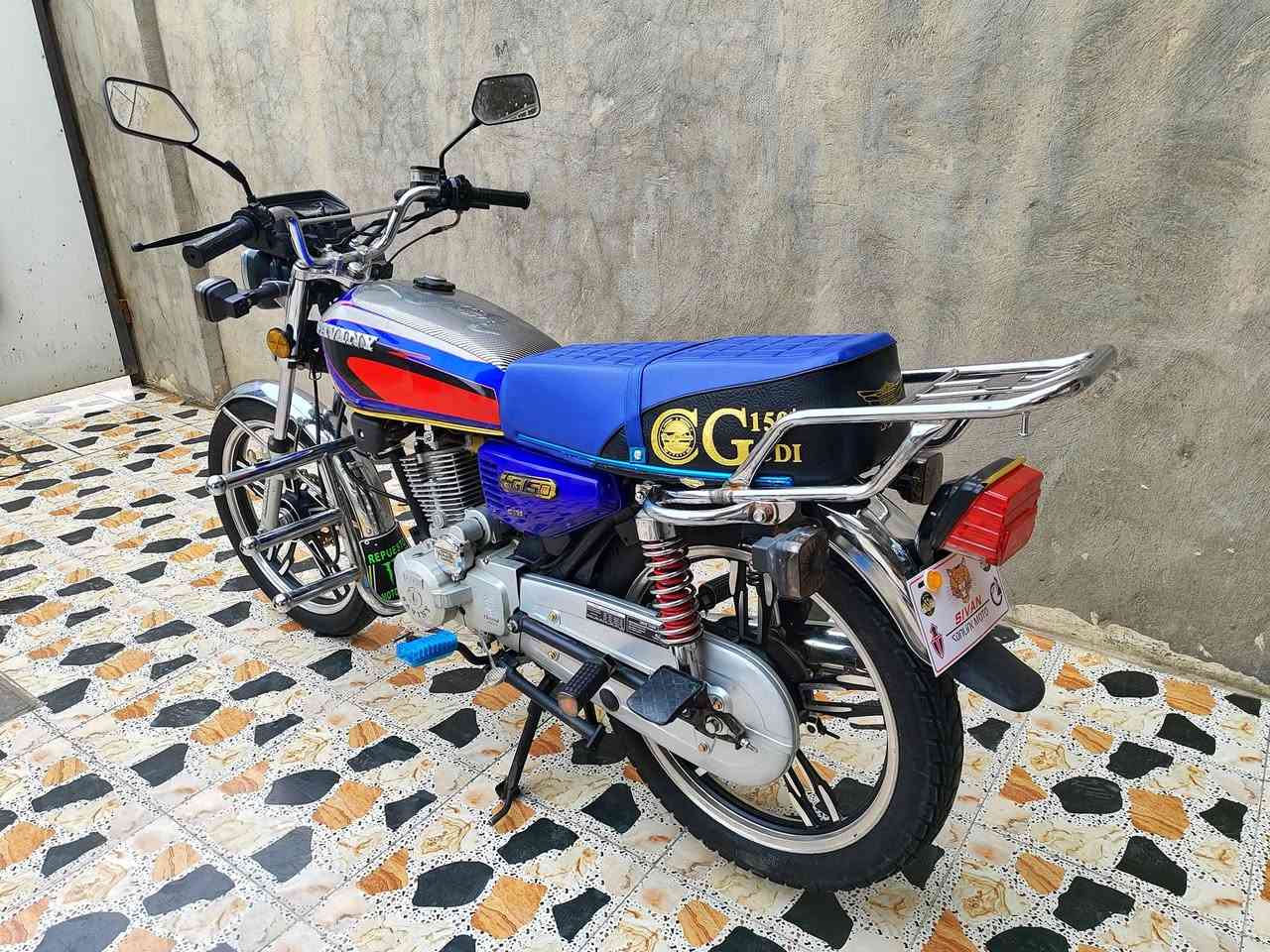 دراجه نضيفه مناقصهة اي شي كفاله عامه موديل 22 السعر 650 وبيهة مجال قليل مكاني  الرمادي التأميم رقمي ***********
