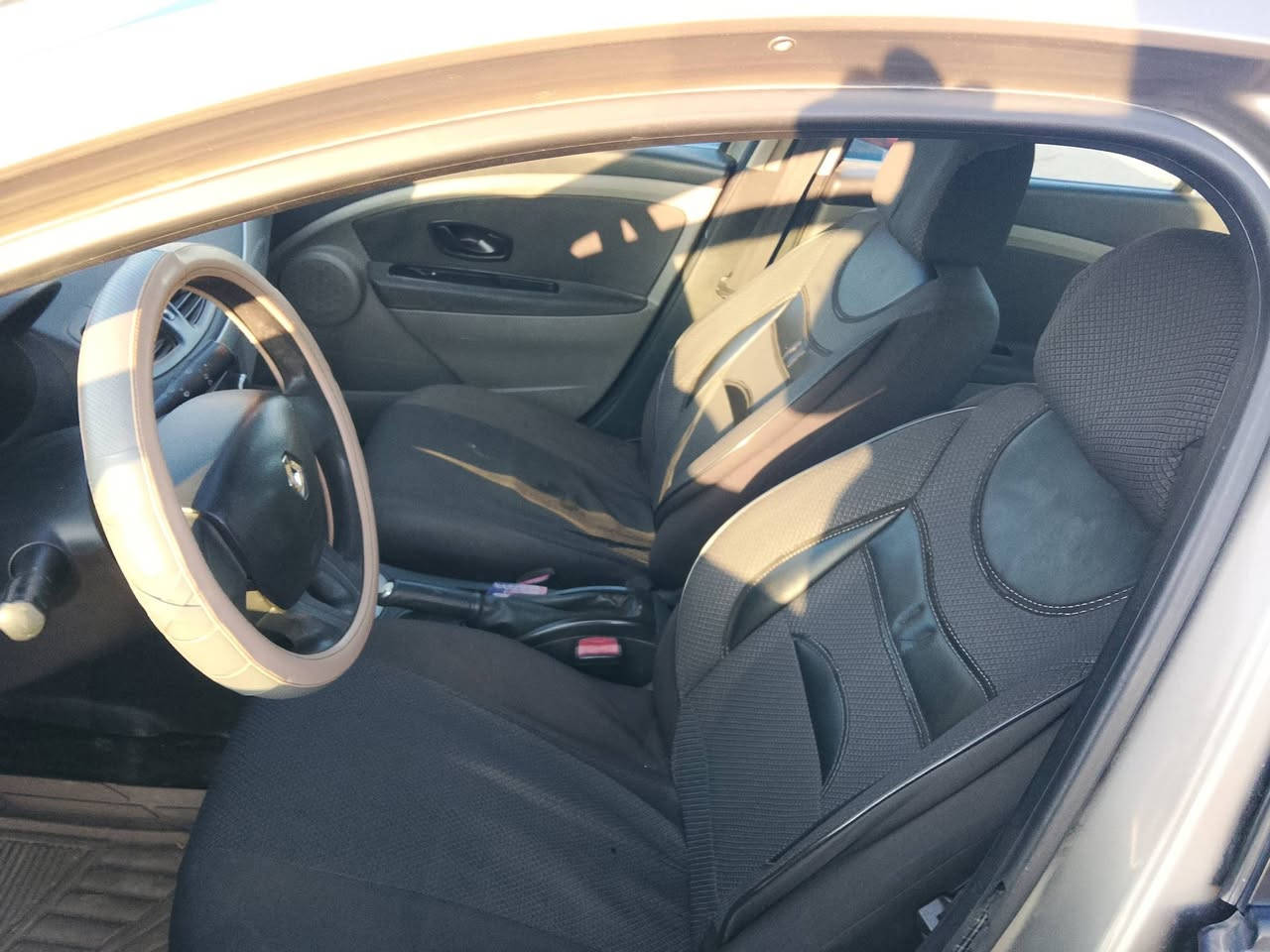 🚗 للبيع سيارة رينو فلونس موديل 2012 🚗
📍 الموقع: بغداد
✨ المواصفات:
اللون: ذهبي
مكفولة من الصبغ والضربة
بيها جلح خفيف بالبنيد
مكينة وكير وتبريد بحالة ممتازة ✔️
استخدام نظيف وجاهزة للاستعمال
💰 السعر: مناسب 55وقابل للنقاش للجادين
📞 للتواصل: ***********
🔄 تحويل بغداد ثاني يوم إن شاء الله
⚡ سيارة عملية واقتصادية ومناسبة للاستخدام اليومي
