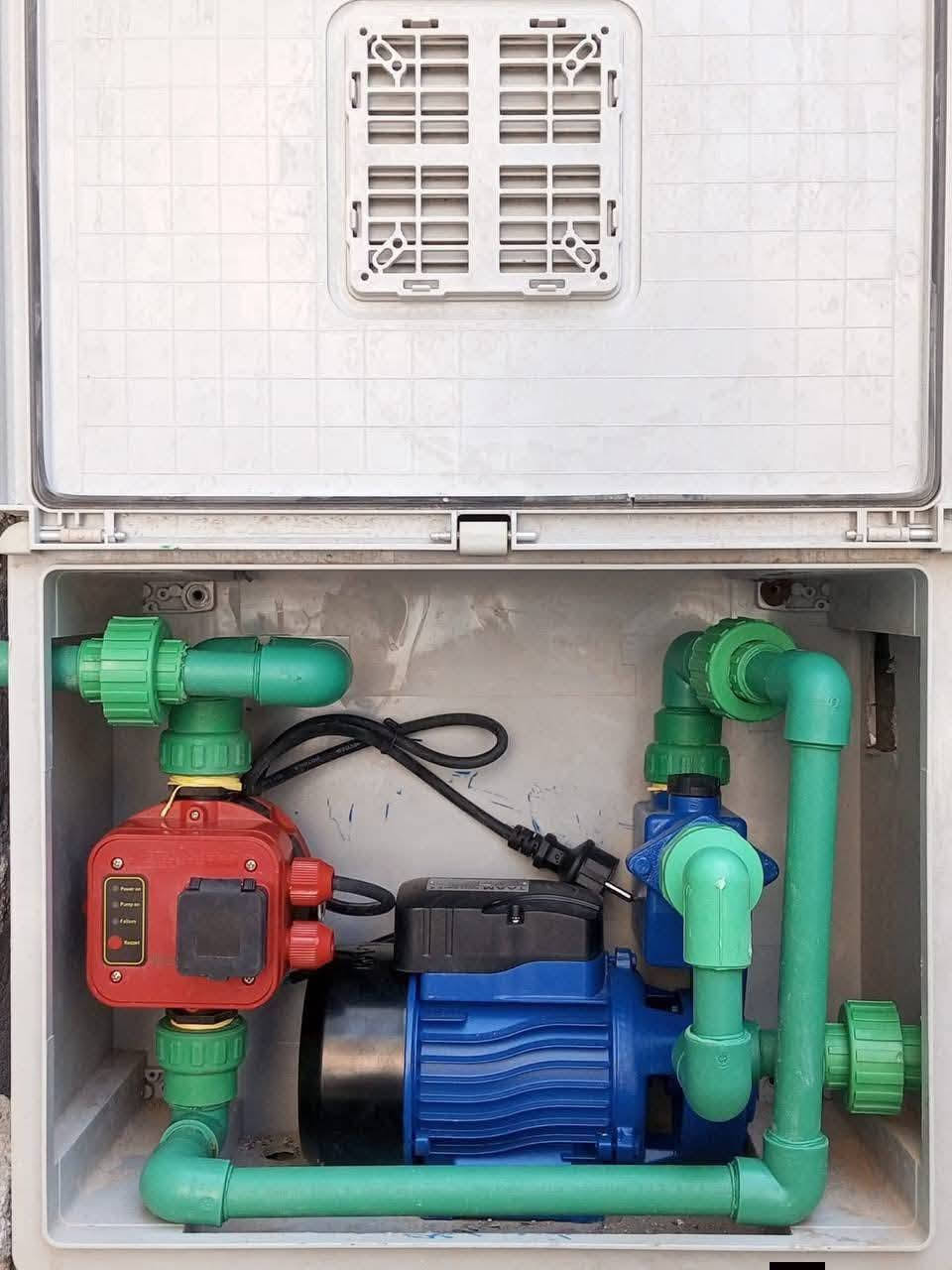 تأسيسات صحية عامة  👨‍🔧
نصب السخانات وخلاطات المغاسل والسنگ والتانكيات فتح بلاليع الحمامات والمطابخ والكراجات
(السيفونة أو الكلي)بطرق خاصة..
عمل وتأسيس  بواري الماء   البلاستك الكوي او الحديد الأهين حفر أپارو سحب ماء
 تأسيس المجاري وفتح المنهولات الداخلية للبيوت  تاسيسات كهربائية  نصب نقاط ونصب بنكة سقفية وماشابه 
عملي داخل بغداد تواصل خاص


**إذا كنت صاحب هذا الإعلان وتريد حذفه لأي سبب، رجاءا أرسل رسالة إلى الدعم الفني**