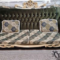 كنب ملكي • ١٠مقاعد • نضافة ٨٠٪